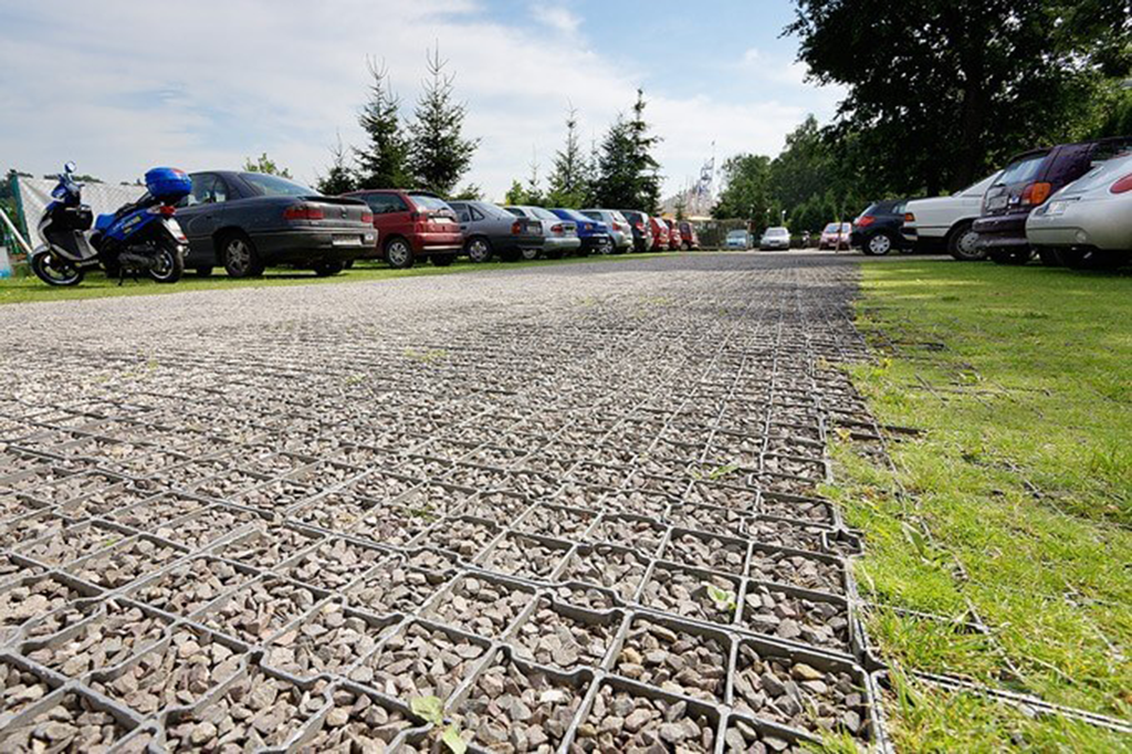 Don’t get bogged down this year, try the Gardoo Paving Grid